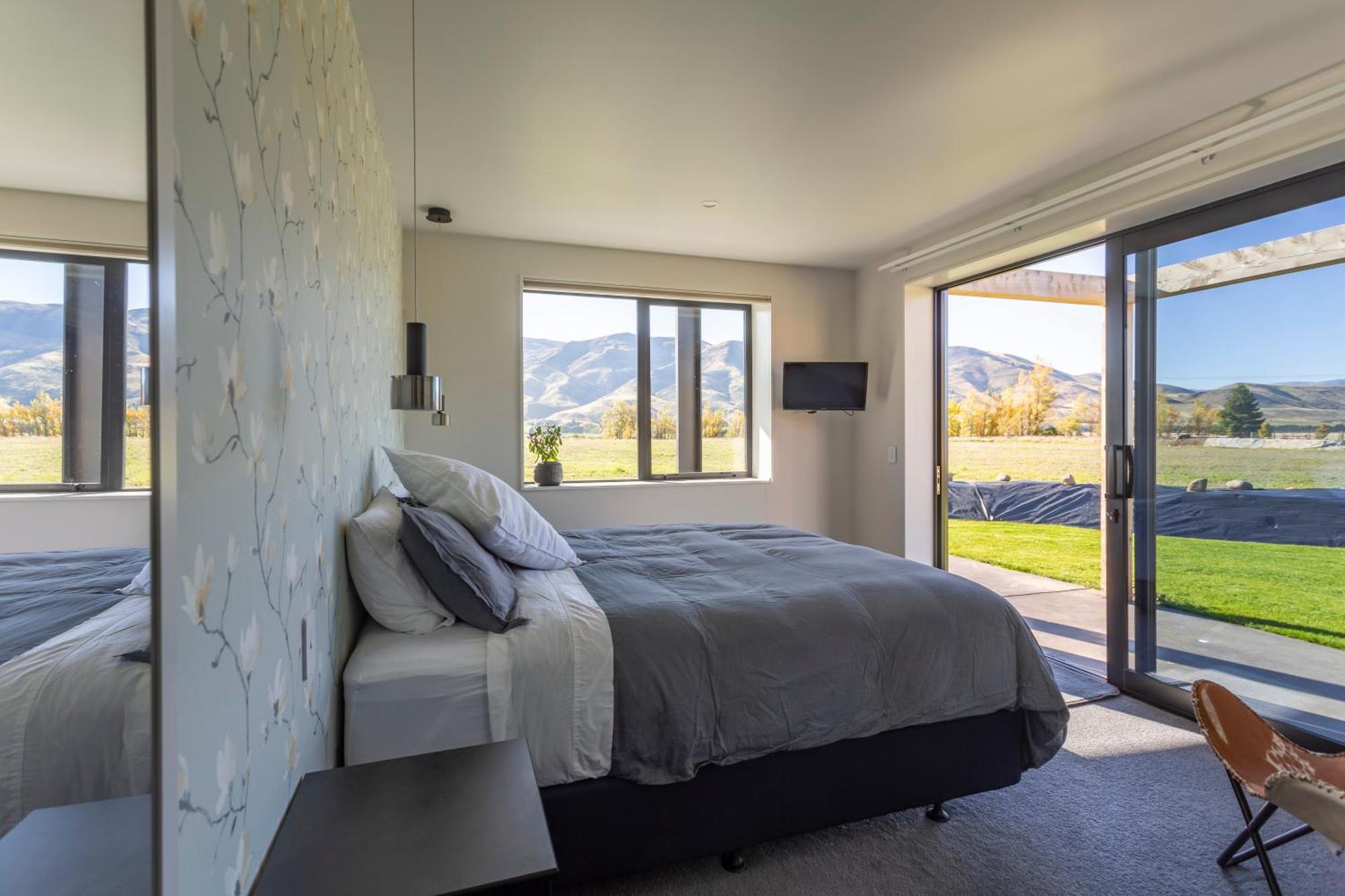 Relax In Rural Wanaka Villa Queensberry Exterior photo